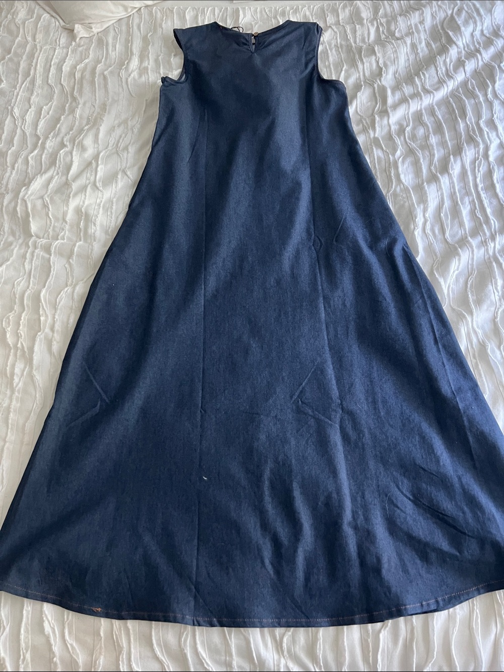 Sleeveless Dress - Picture 5 of 10